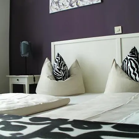 Hotell Skada Cölln
