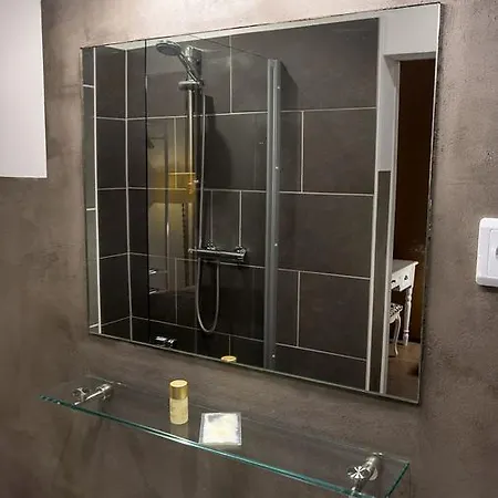 Hotell Skada Cölln Köln